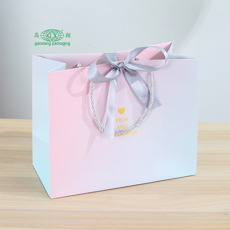 Mua sắm sang trọng quà tặng xử lý túi giấy Giáng sinh túi giấy kraft túi giấy tùy chỉnh
