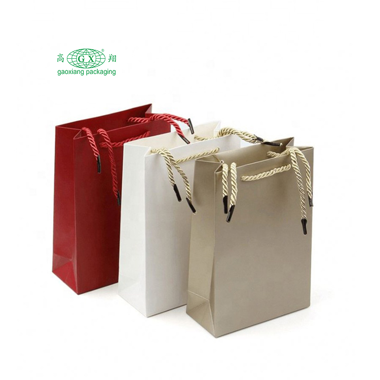 Tùy chỉnh in logo thiết kế sang trọng túi giấy đóng gói túi quà tặng giấy có tay cầm